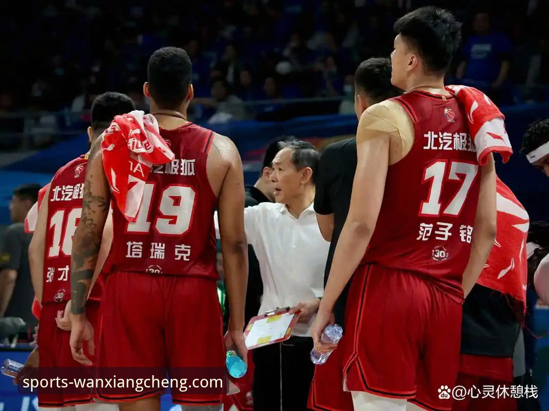 体育互动社区 深度剖析上海队12连胜背后的战术体系:从一场大胜看冠军相